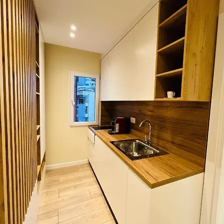Apartment Center Hideaway