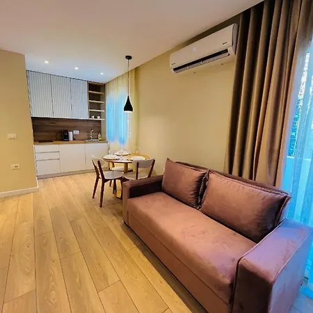 Center Hideaway アパート *