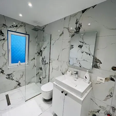 Center Hideaway Apartment Tirana