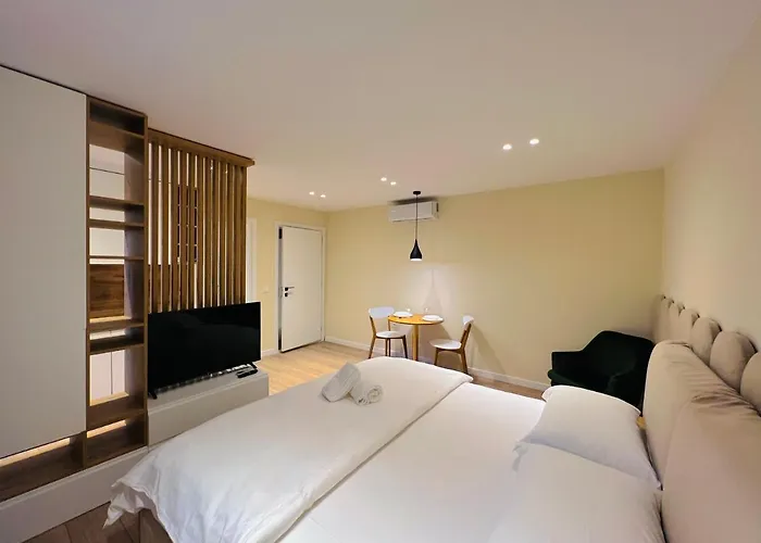 דירה Center Hideaway טיראנה